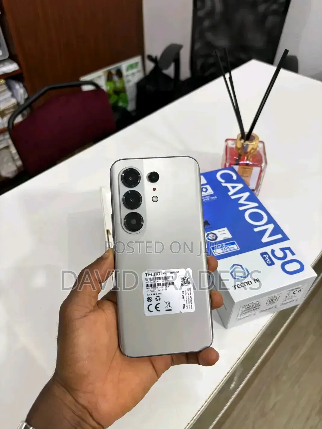 New Tecno Camon 50 Pro 256 GB Silver