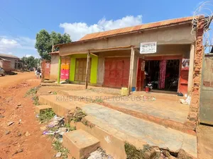 3 Double Rooms 1 Single Room – Kawanda