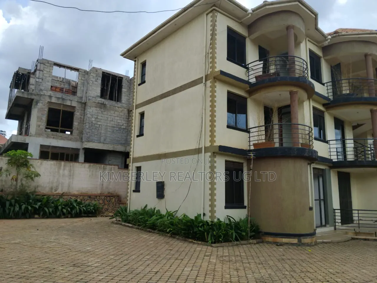 2bdrm Apartment in Kira for sale