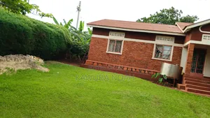 4bdrm House in Jinja for sale