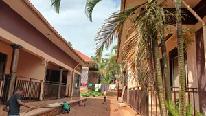 5bdrm Townhouse/Terrace in Jinja for sale