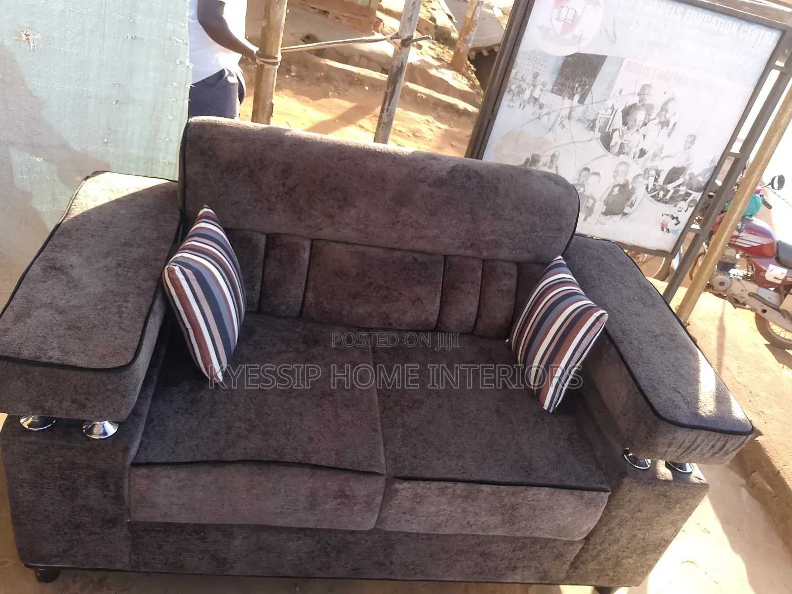 Modern 6 Seater Sofa Set