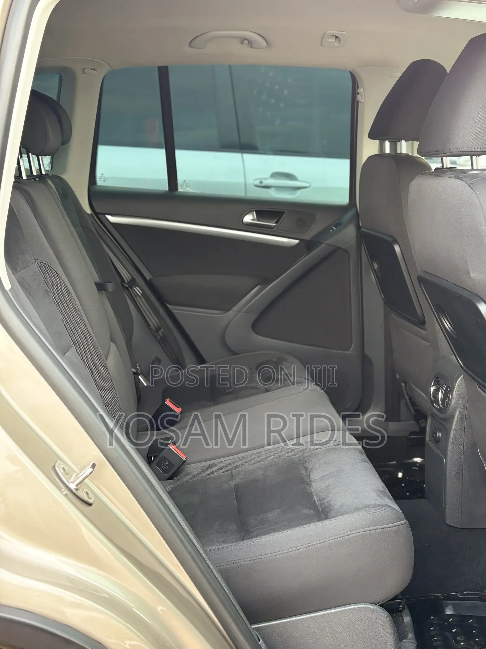 Volkswagen Tiguan S 2010