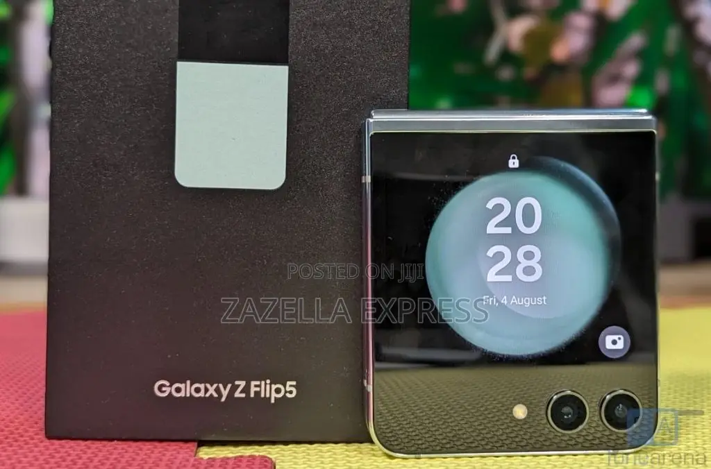 New Samsung Galaxy Z Flip 3 256 GB Green