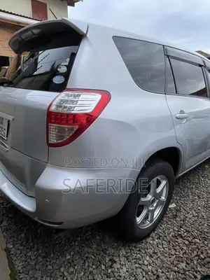 Toyota Vanguard 2008 Silver
