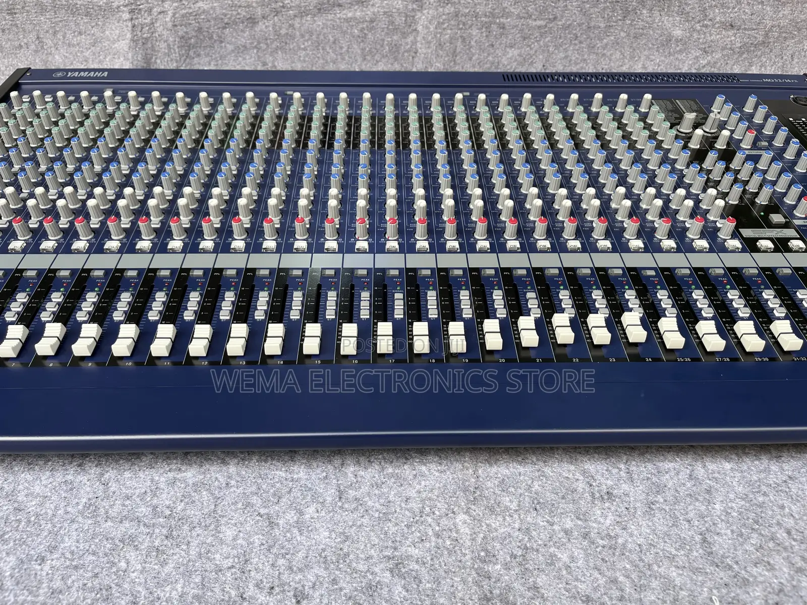 Yamaha Mixer Mg32