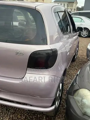 Toyota Vitz 2002 Pink