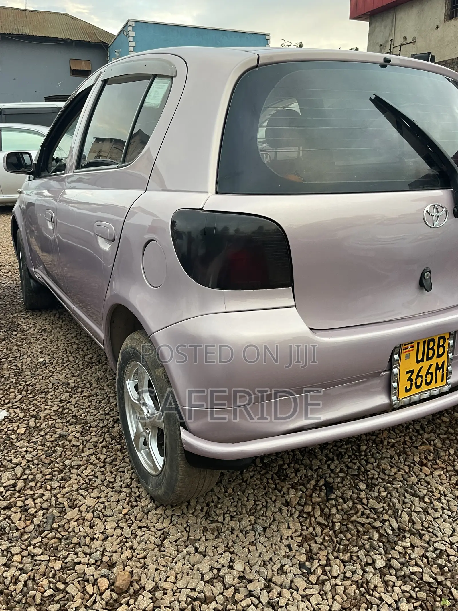 Toyota Vitz 2002 Pink