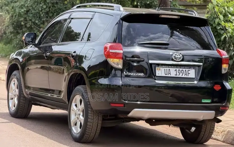 Toyota Vanguard 2012 Black