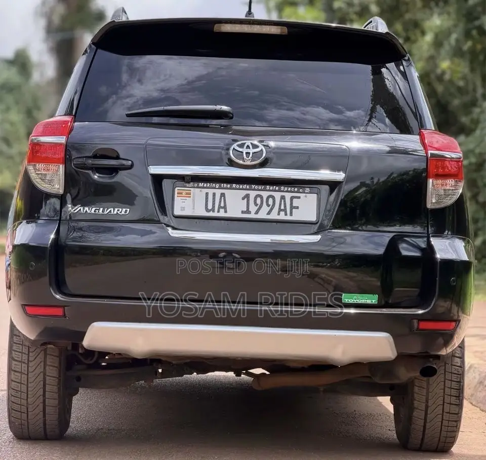 Toyota Vanguard 2012 Black