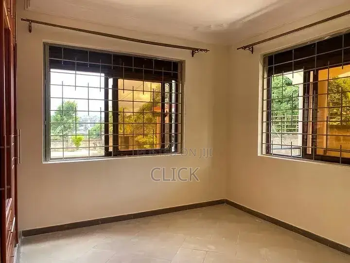 3bdrm Apartment in Bunga, Makindye for rent