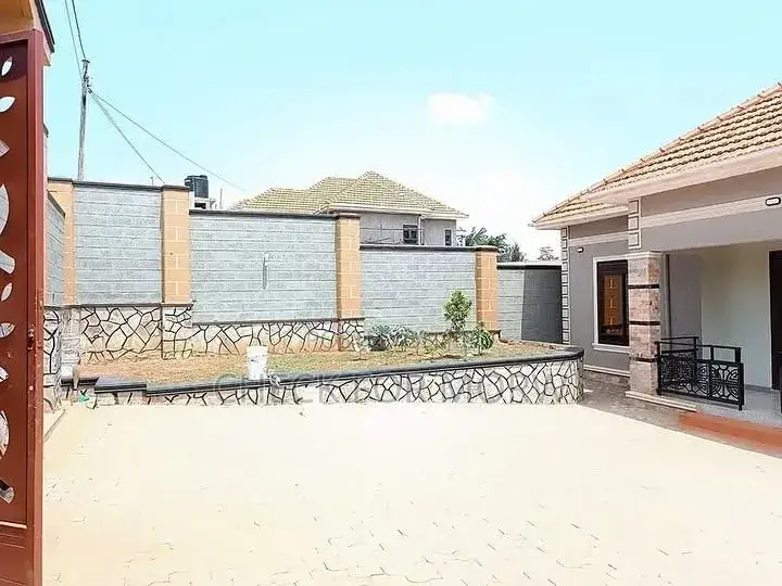 4bdrm House in Muyenga, Makindye for rent