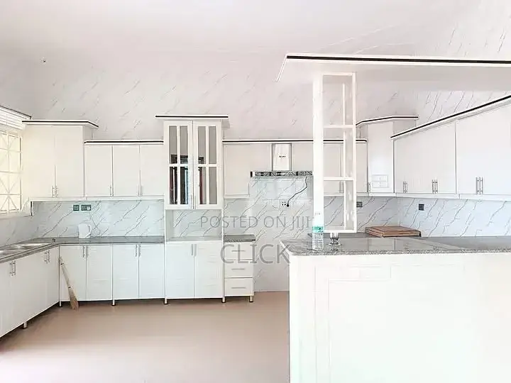 3bdrm House in Muyenga, Makindye for rent