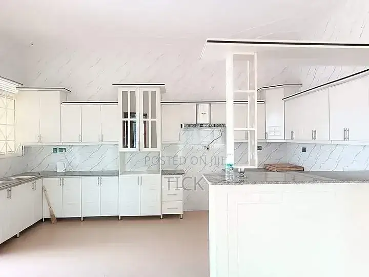 3bdrm House in Muyenga, Makindye for rent