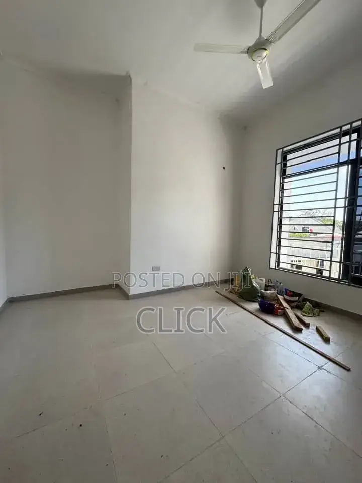 3bdrm Apartment in Bunga, Makindye for rent