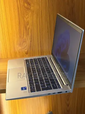 New Laptop HP EliteBook 840 G5 8GB Intel Core i5 SSD 256GB