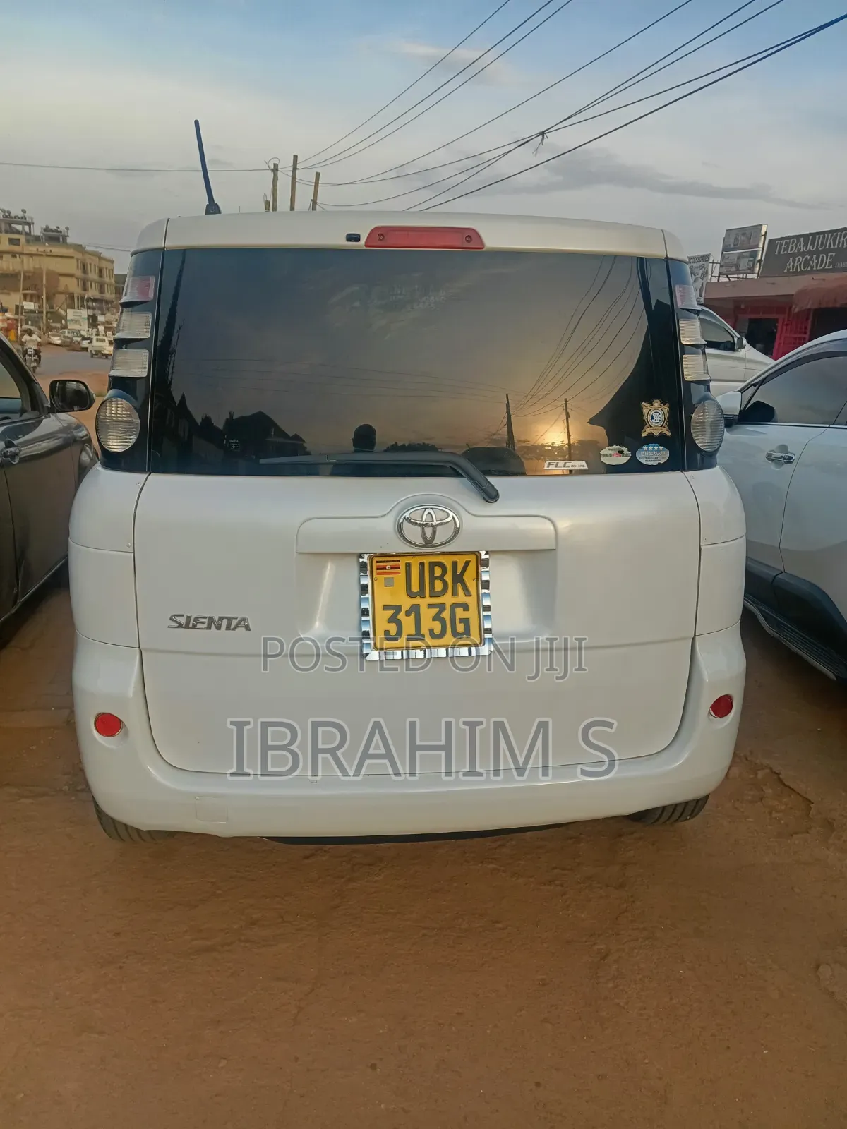 Toyota Sienta 2010 White