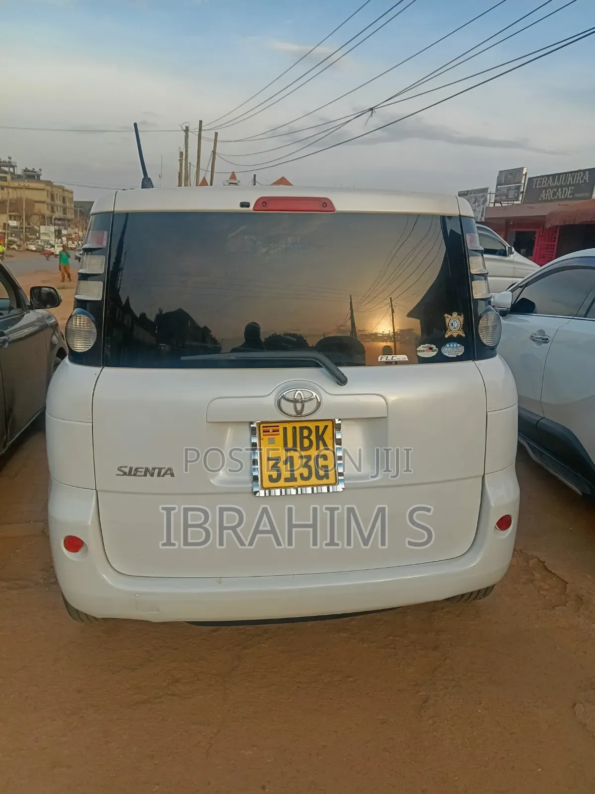 Toyota Sienta 2010 White