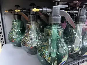 One Litre Colorless Spray Bottle