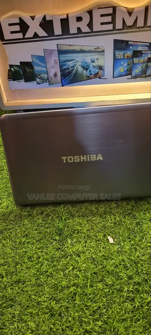 Laptop Toshiba 8GB Intel Core i7 HDD 500GB