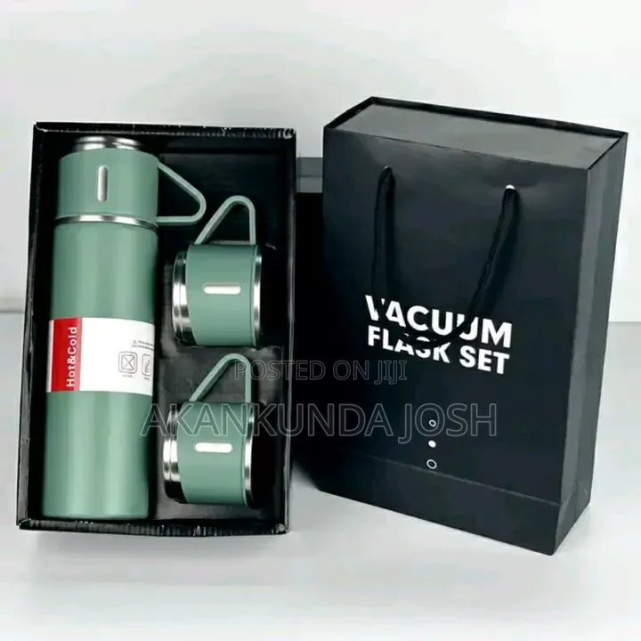 Double Wall 500ml Vaccum Flask Set With 3 Cups