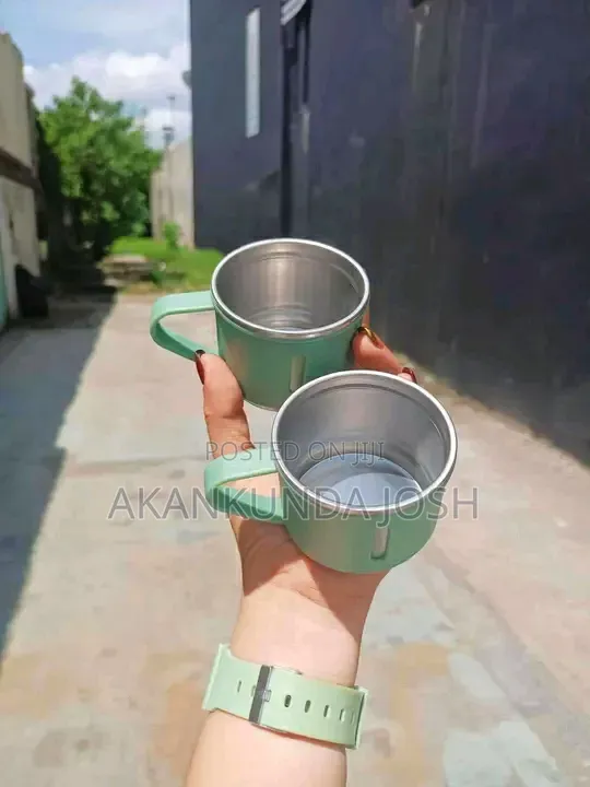 Vaccum Set Hot/Cold With 3 Cups