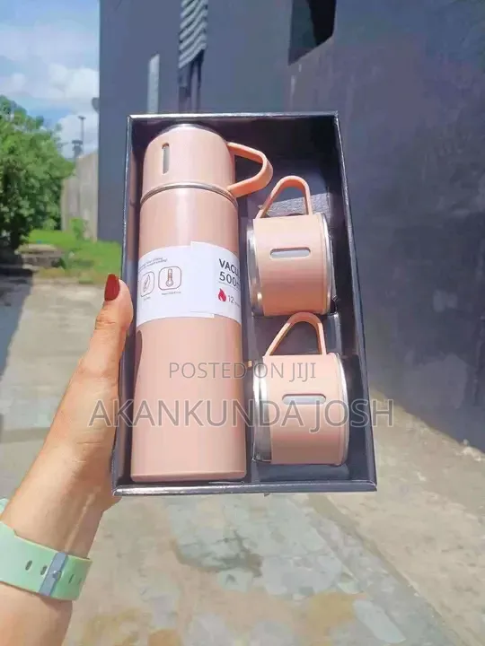 Vaccum Set Hot/Cold With 3 Cups
