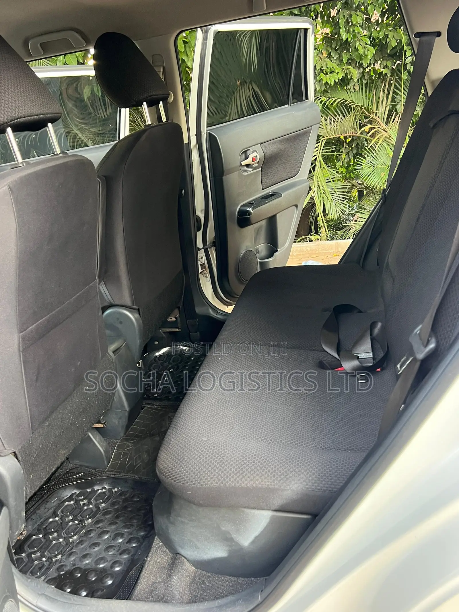 Toyota Corolla Rumion 2009 White