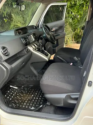 Toyota Corolla Rumion 2009 White