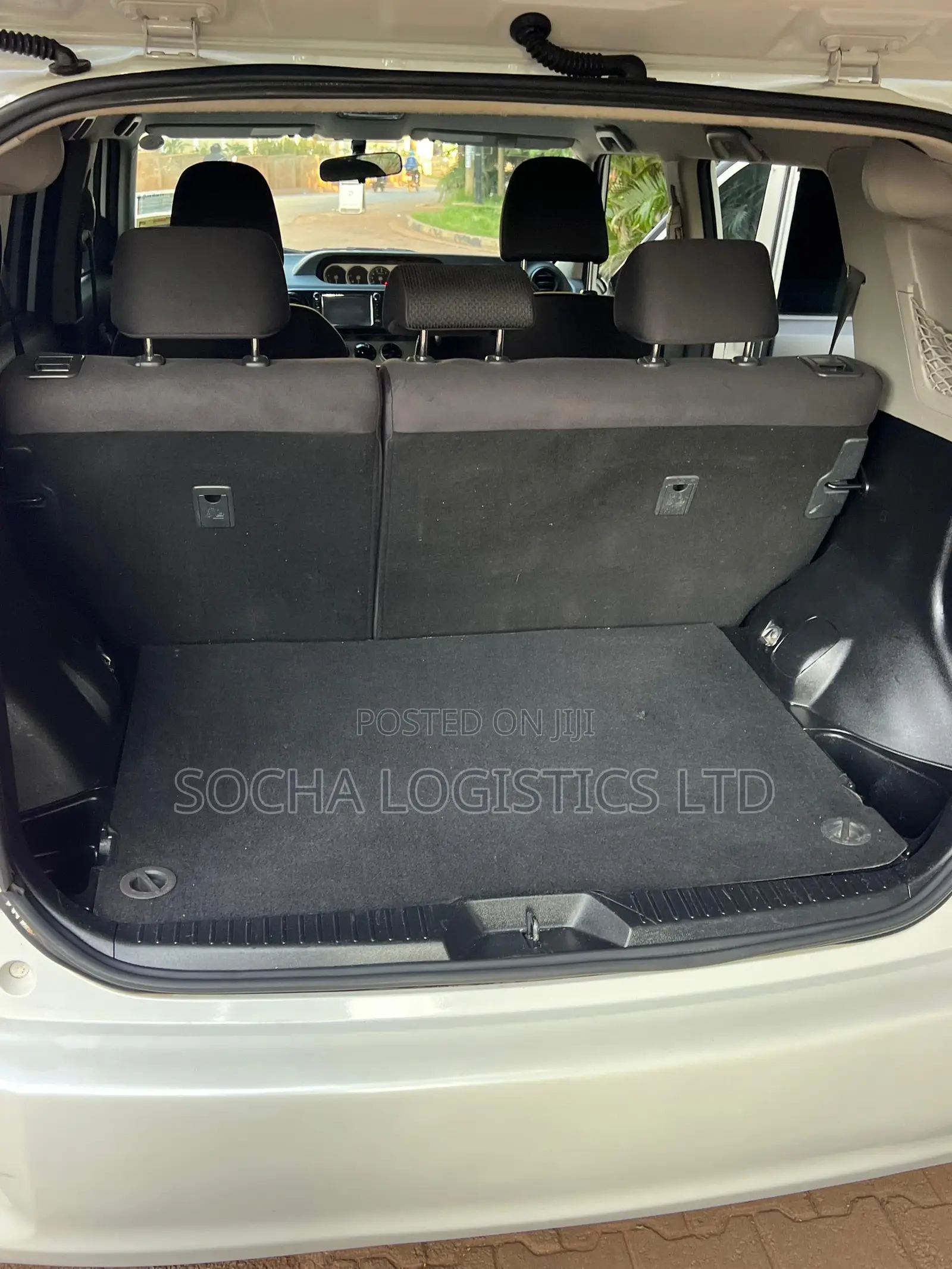 Toyota Corolla Rumion 2009 White