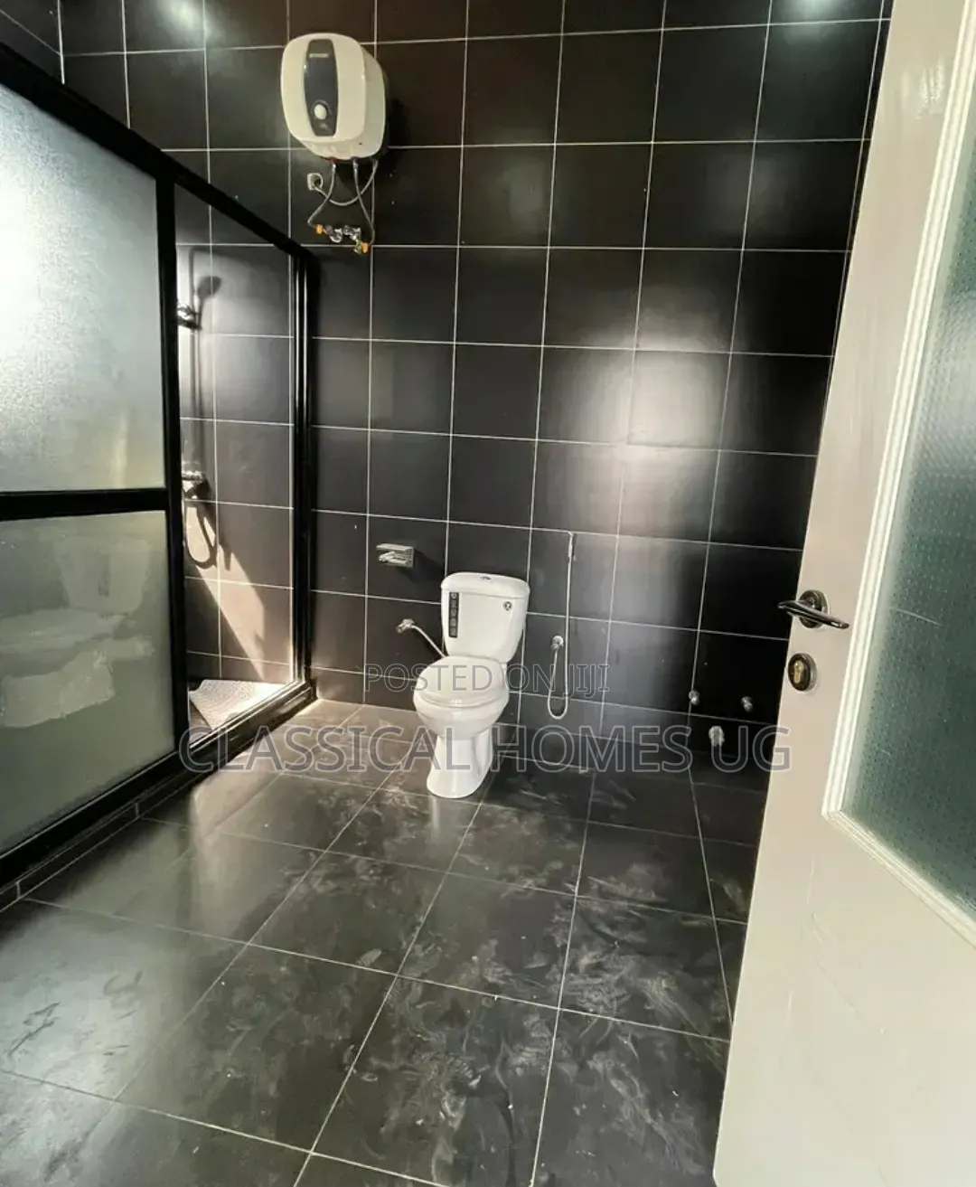 3bdrm Apartment in Lubowa Entebbe Road, Central Division for rent