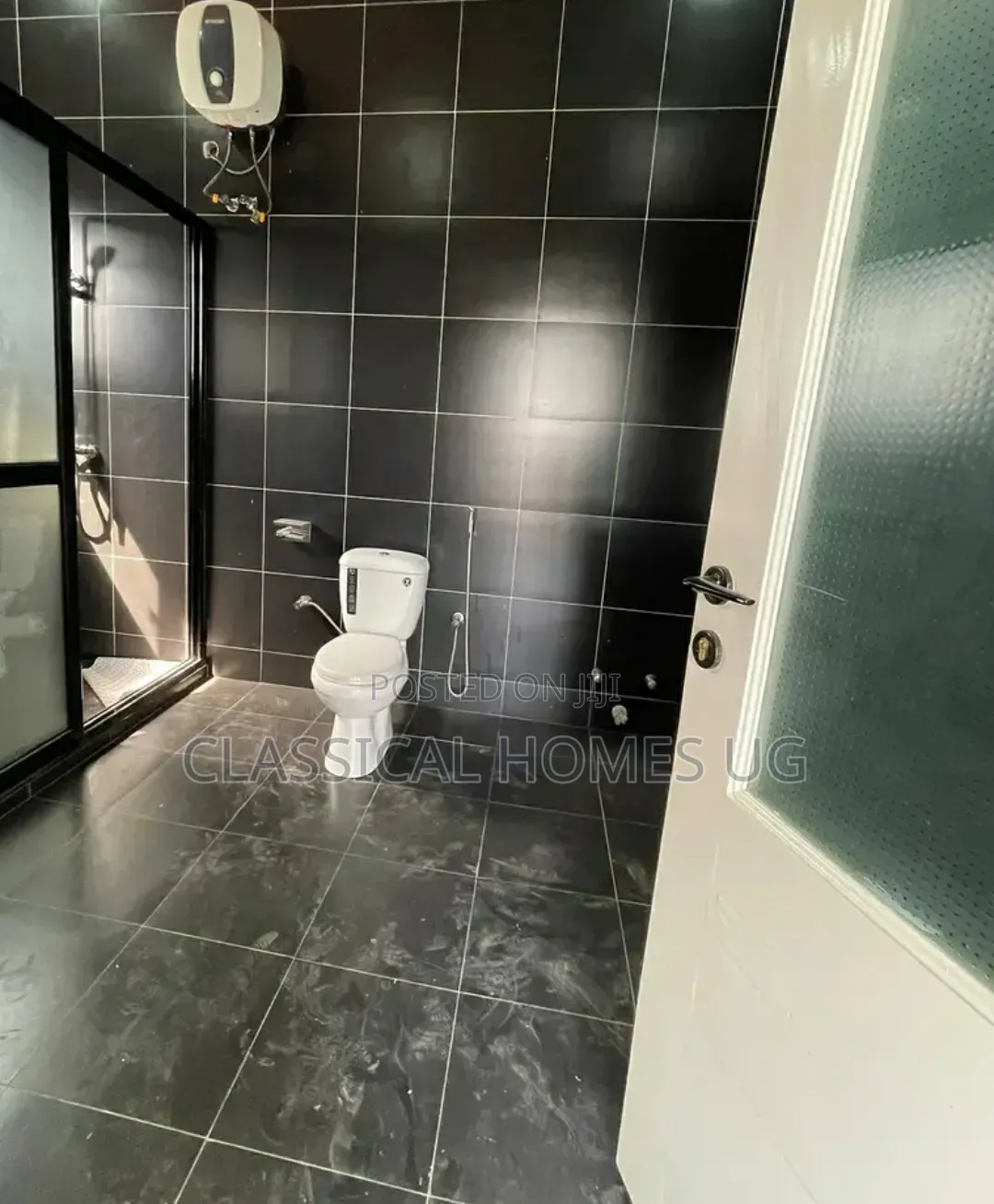 3bdrm Apartment in Lubowa Entebbe Road, Central Division for rent