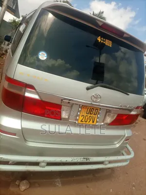 Toyota Alphard 2.4 Petrol AWD 2004 Silver
