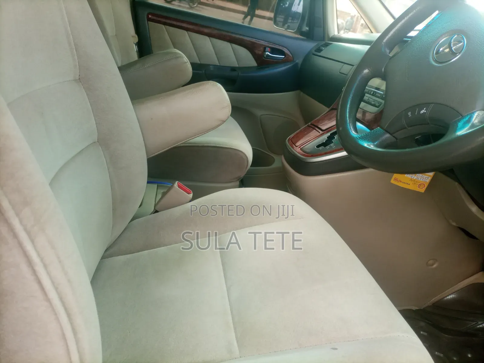 Toyota Alphard 2.4 Petrol AWD 2004 Silver