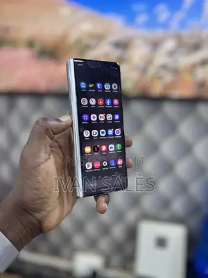 Samsung Galaxy Z Fold 3 256 GB Silver