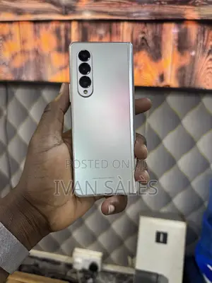 Samsung Galaxy Z Fold 3 256 GB Silver