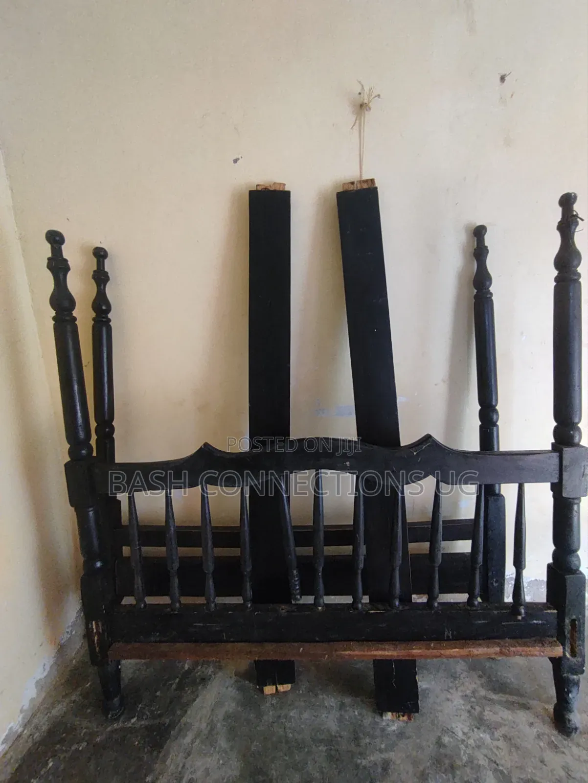 Am Selling a Bed 5x6 Still in Good Condition