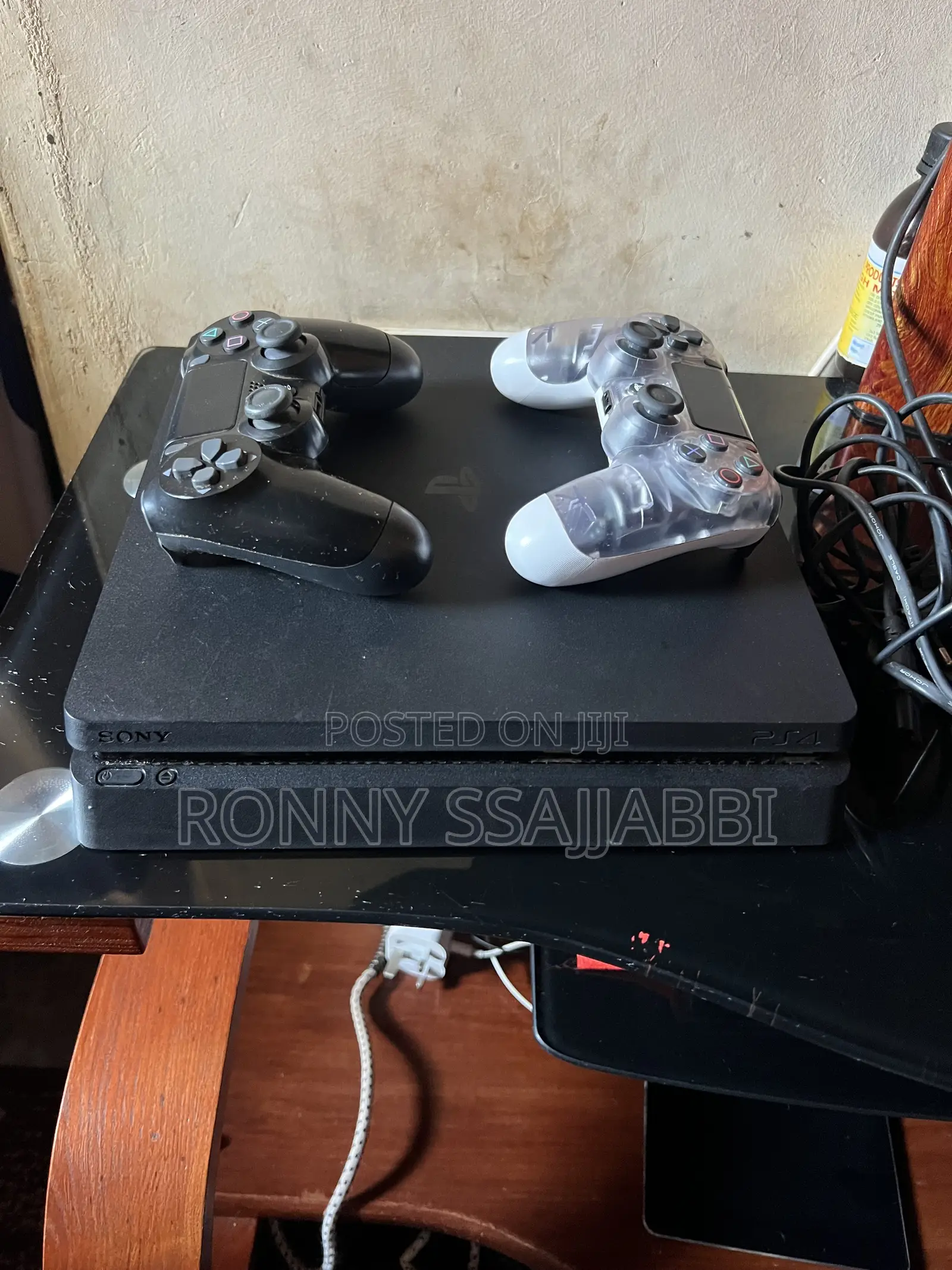 Play Station 4 ( Ps4)