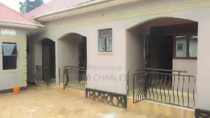 Furnished 7bdrm Apartment in Ntenjeru / Mukono for sale