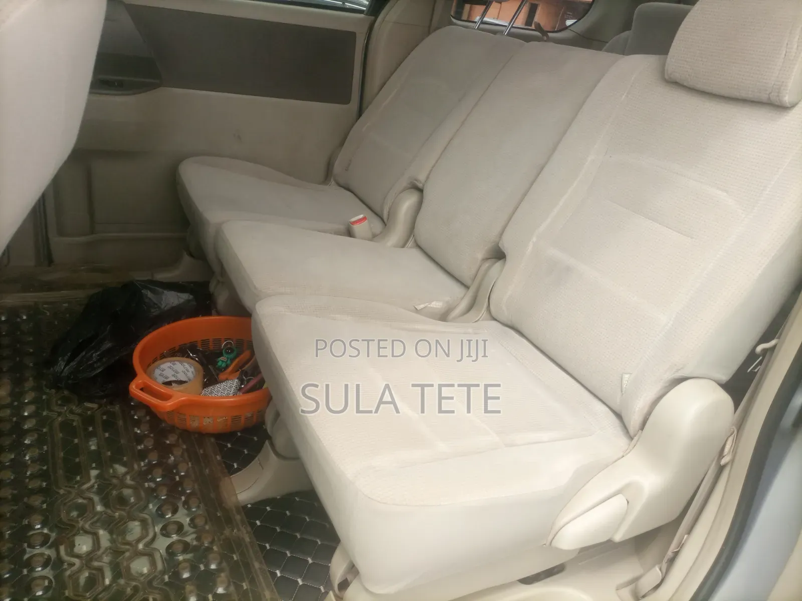 Toyota Noah 2.0 143hp AWD (7 Seater) 2008 Silver