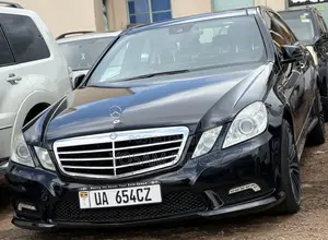 Mercedes-Benz E300 2011 Black