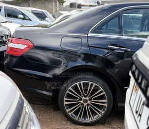 Mercedes-Benz E300 2011 Black