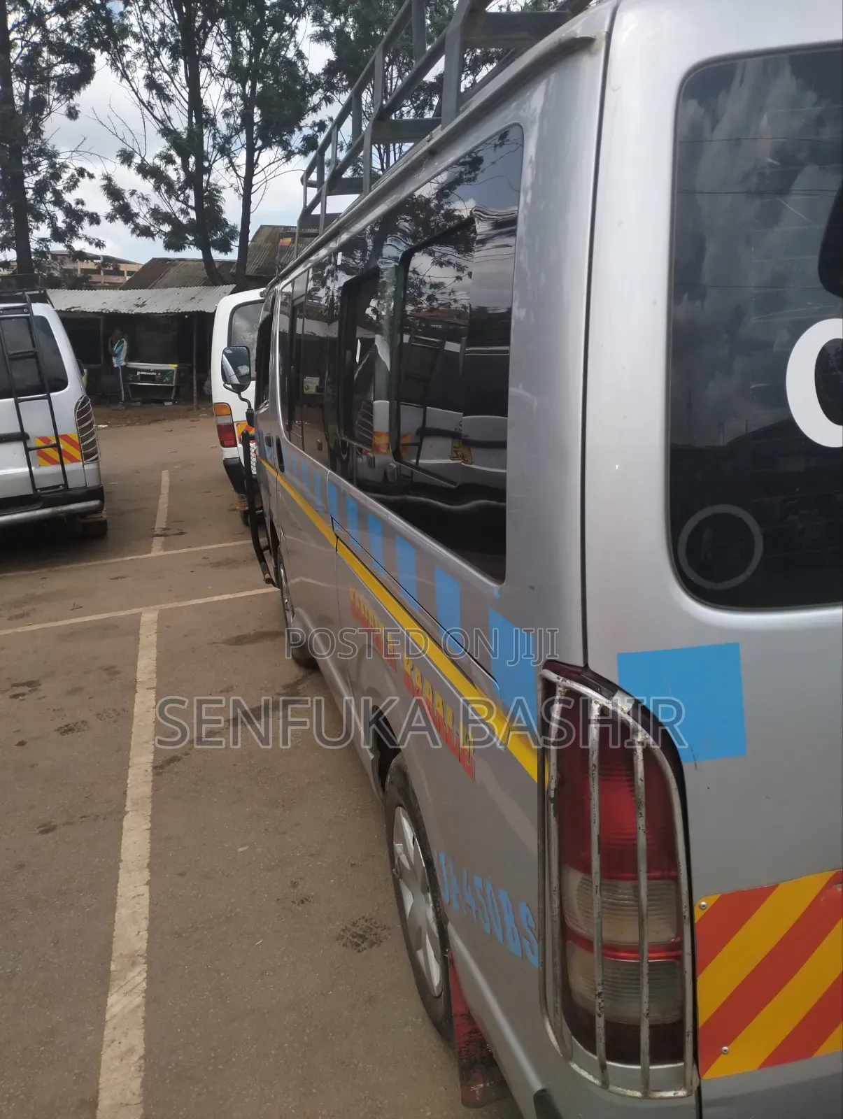 Toyota Grand HiAce 2013 Silver