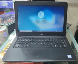Laptop Dell Latitude 3380 4GB Intel Core i5 HDD 500GB
