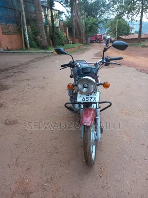 TVS HLX 125 2022 Red
