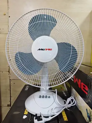 Mewe 16-Inch Table Fan Featuring Three Blue Blades
