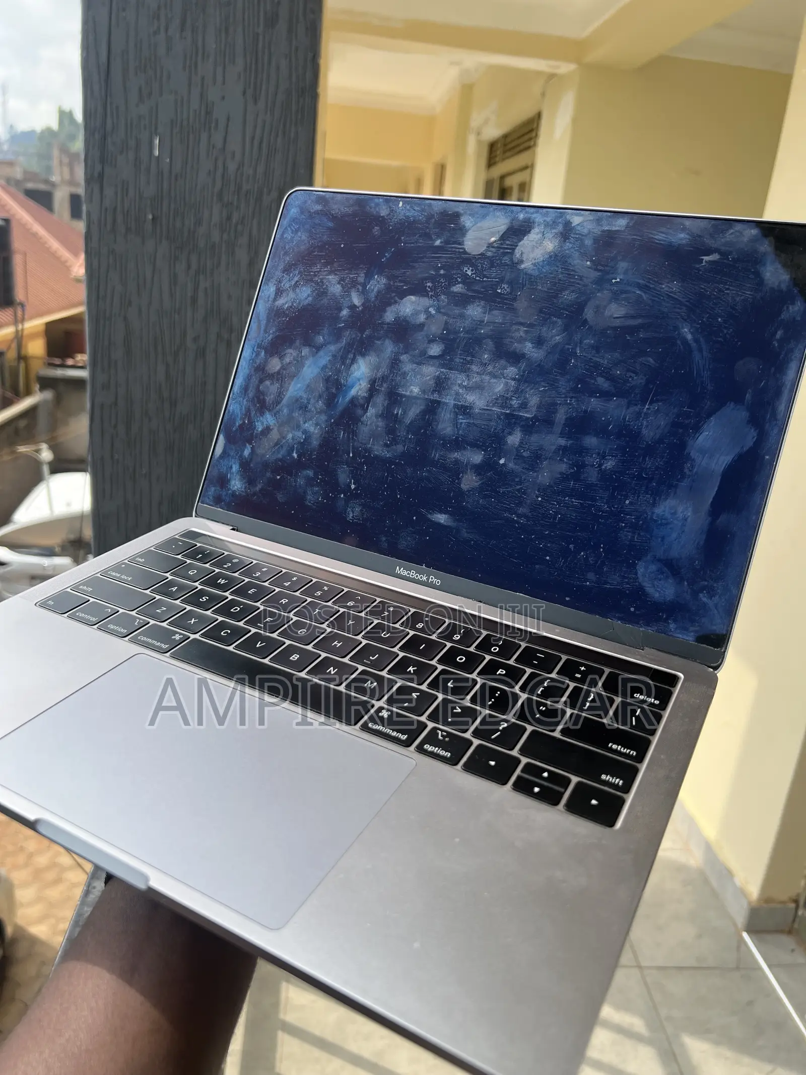 Laptop Apple MacBook Pro 8GB Intel Core i5 SSD 256GB