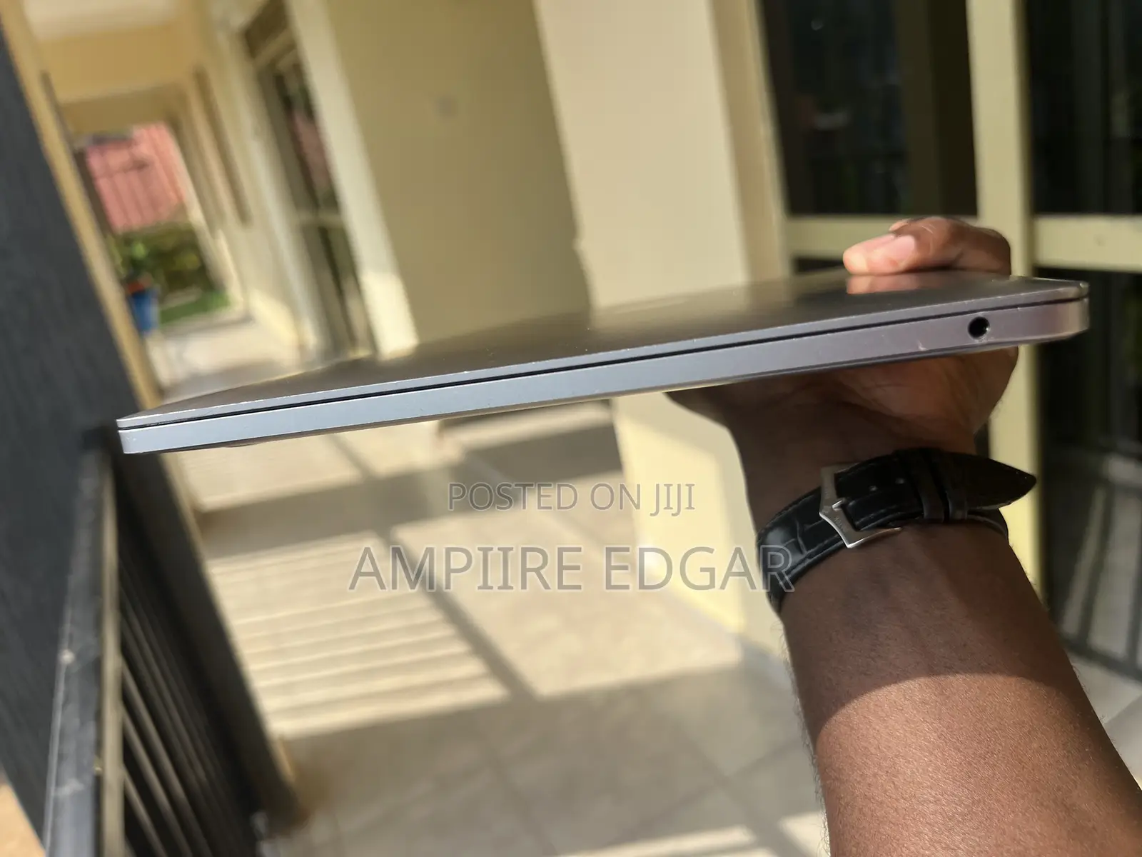 Laptop Apple MacBook Pro 8GB Intel Core i5 SSD 256GB