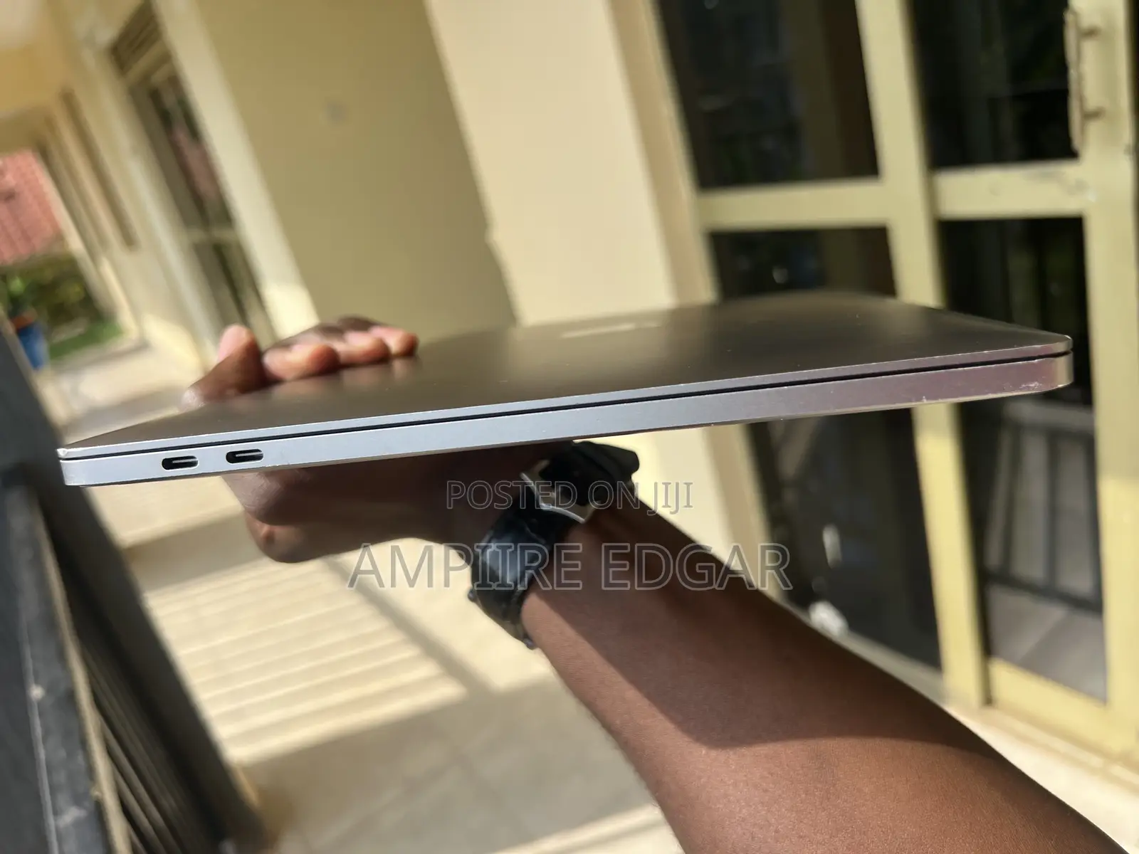 Laptop Apple MacBook Pro 8GB Intel Core i5 SSD 256GB