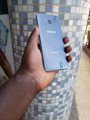 Samsung Galaxy S8 Plus 64 GB Blue